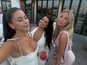 kylaforoutan posts 2025-08-01 01.17 DMyNDx1RnZG_5_13 526850582_18512818237052983_8472011001055377820_n.jpg