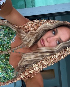 lunautics posts 2025-04-05 10.35 DIDXIy9Opza_1_3 488678252_18387295891115727_1673118460362986980_n.jpg