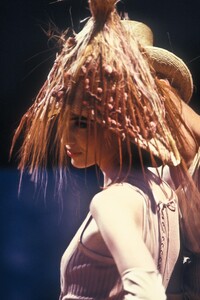 mamon s92jpGaultier-72.jpg