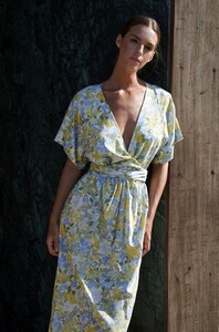 melody-midi-dress-pastel-blooms_02.jpg