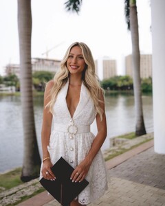 miamiherbert_ug posts 2023-06-29 21.11 CuFGau7upmb_4_8 356718910_18194439832261092_7252203320096986274_n.jpg