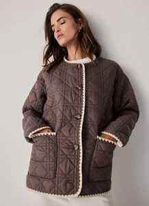 mocha-contrast-quilted-jacket_2_25071604108_1000x.webp