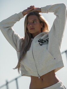 nanniirene feed 2025-08-27 07.09 DN2J_awZmK8_5_12 539771353_18477192025074762_4627919277714746269_n.jpg