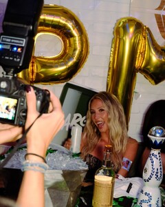 photography_annette posts 2025-04-29 04.42 DJAh0q3Prp7_5_5 491424596_17859180780406787_6844630452542490725_n.jpg