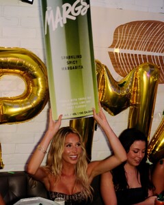 photography_annette posts 2025-04-29 04.43 DJAh5OUv3zM_1_9 491423880_17859180807406787_7556256814941855546_n.jpg