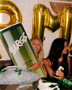 photography_annette posts 2025-04-29 04.43 DJAh5OUv3zM_6_9 491433566_17859180870406787_1972953446651018637_n.jpg