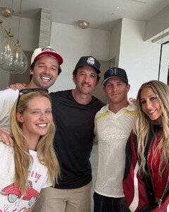 pics_that_go_hard_ posts 2025-04-19 03.18 DImoOwvp6Ik_5_9 491508604_17901287637171056_7956421527676013887_n.jpg