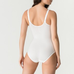 primadonna-lingerie-body-satin-0461330-natural-3_3455513__00447.1565008775.jpg