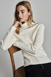 repeat cashmere 2025_165.jpg