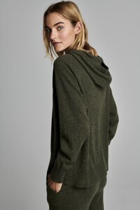repeat cashmere 2025_187.jpg