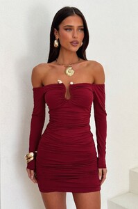 sabine_dress_burgundy_2.jpg