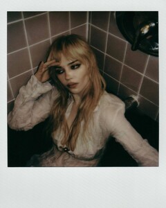 sophie-thatcher-poses-for-snuff-magazine-june-2025-1 (1).jpg