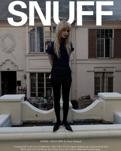 sophie-thatcher-poses-for-snuff-magazine-june-2025-5.jpg