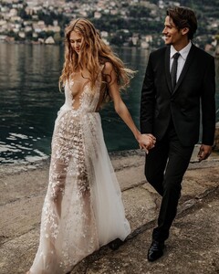 tiamotisposowp_2574160040097366159's2025-8-18-12.38.597 story.jpg