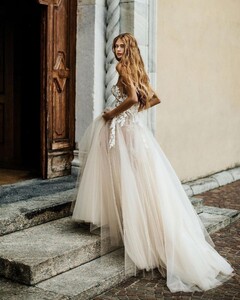 tiamotisposowp_2580141257808545253's2025-8-18-12.38.210 story.jpg