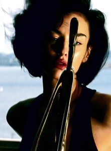 vogue bz 08-2025_9.jpg