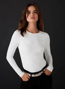 white-layering-crew-neck-top-2_1_250716041134_1000x.webp