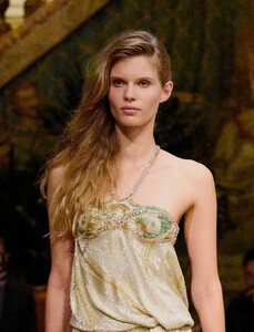 00045-versace-spring-2026-ready-to-wear-credit-brand.jpg