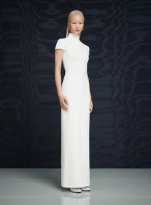 01_OS46037_LANG_MAXI_DRESS_CREAM_0033_Rework_900x.webp
