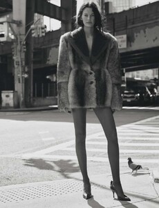 10 Magazine USA Issue 5.jpg