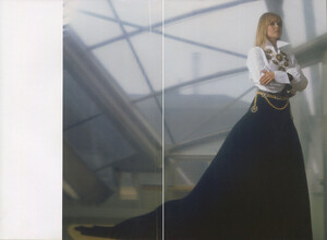 1993-1994-FW-Chanel-CS-3a.jpg