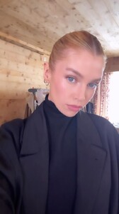 [2024.03.22] tobimakeup_C40d9CrrqWq.jpg