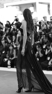 [2025.09.02] sofiaresing_3712959217834778665.jpg