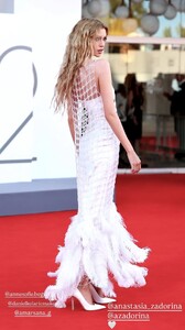 [2025.09.03] stellamaxwell_3713748068128137088.jpg