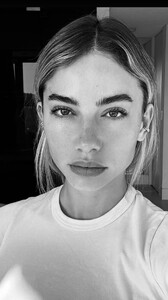 [2025.09.05] ellaayalon_3715518224437281329.jpg