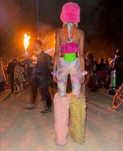 [2025.09.06] kellygale_542396649_18524317624013580_5265709281749626942_n.jpg