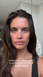 [2025.09.06] sarasampaio_3715778442144345347.jpg