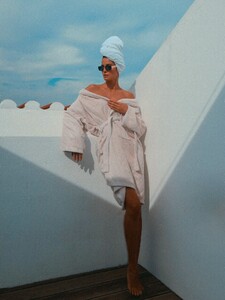 [2025.09.08] sofiaresing_543862560_18527579416031551_7277443014183152404_n.jpg