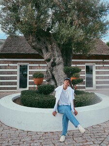 [2025.09.08] sofiaresing_544061198_18527579467031551_6859383452351206350_n.jpg