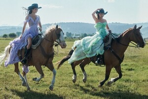 [2025.09.08] voguemagazine_542007213_18531278917010075_3616464888625346600_n.jpg