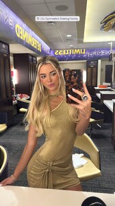 [2025.09.14] livvydunne_3721605482164468804.jpg