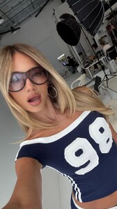 [2025.09.15] ellaayalon_3721852110914134684.jpg