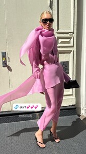 [2025.09.17] hoskelsa_3723842190688021497.jpg