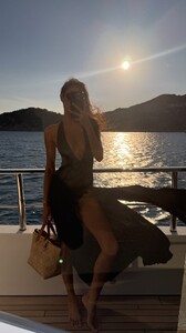 [2025.09.17] kelseymerritt_3723628964117023570.jpg