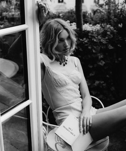 [2025.09.19] carlydame_551703470_18529393870055871_460623831052818323_n.jpg