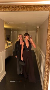 [2025.09.19] carmellarose_3725136589317100267.jpg