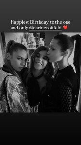 [2025.09.19] stellamaxwell_3725223092600899293.jpg