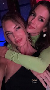 [2025.09.20] carolinelowe_3726116863869759950.jpg