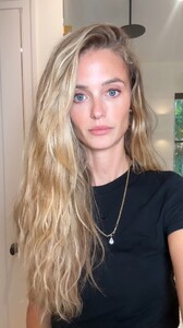 [2025.09.20] katelove_3726140069007701789.jpg