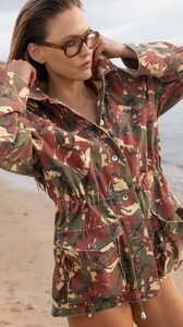 [2025.09.21] carolinalemkeberlin_3727073253555443443.jpg