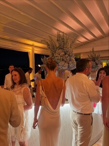 [2025.09.22] carolinelowe_551854127_18523421680054144_689466874077360471_n.jpg