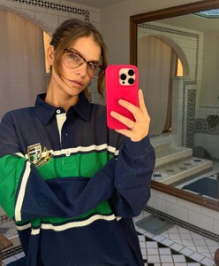 [2025.09.22] realbarbarapalvin_553116939_18545391853058793_4250292493166247326_n.jpg