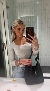 [2025.09.24] livvydunne_3728944320071325948.jpg