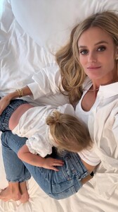 [2025.09.25] katelove_3729642984658106028.jpg