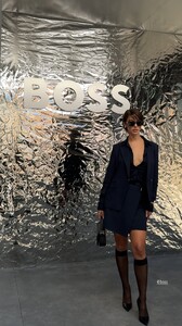 [2025.09.26] carmellarose_3730194309032374593.jpg