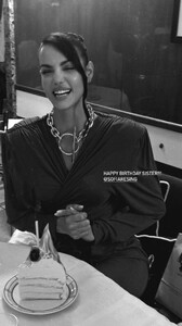 [2025.09.27] sofiaresing_3730866697511914604.jpg